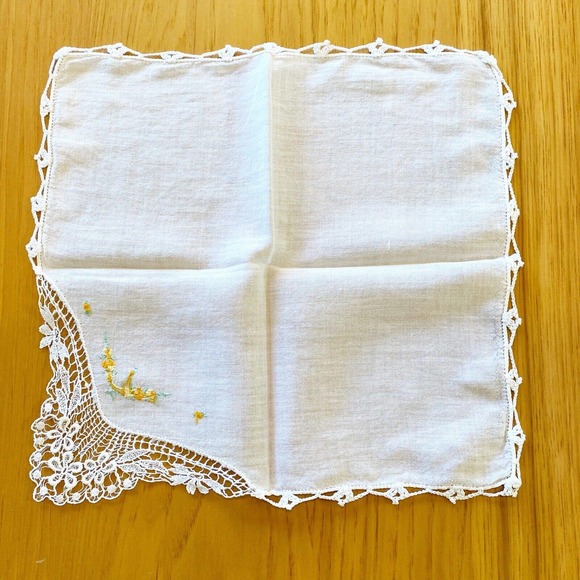Vintage Handkerchief Hanky Embroidered Flowers Tatting Crochet Edge Linen 9.5" - Picture 7 of 8